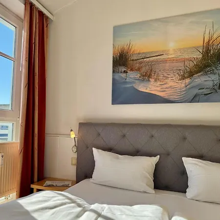 Apartment Im 3 Og Mit Balkon In *